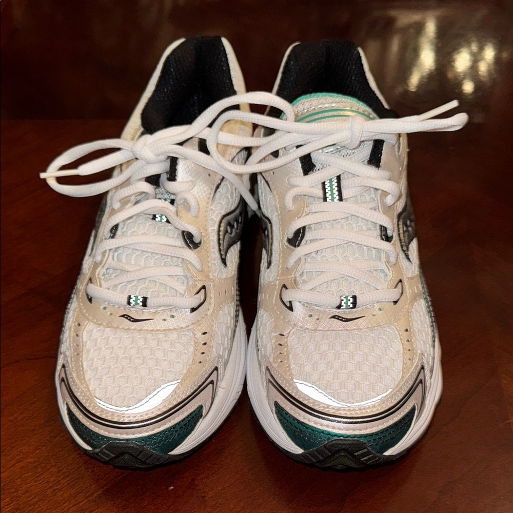 Saucony White and Green Athletic Shoes